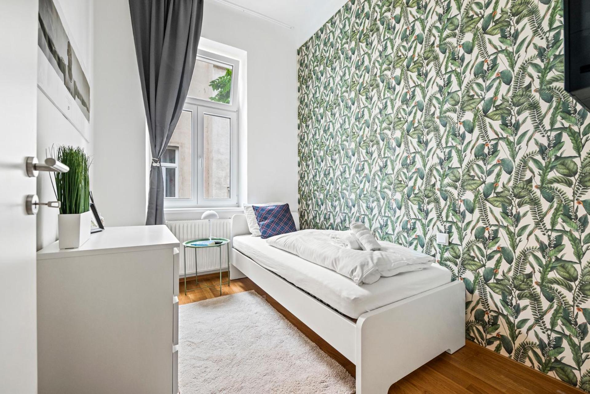 Appartamento Cozy, Generous - 10 Min To City-centre - Contactless 24h Check-in Vienna