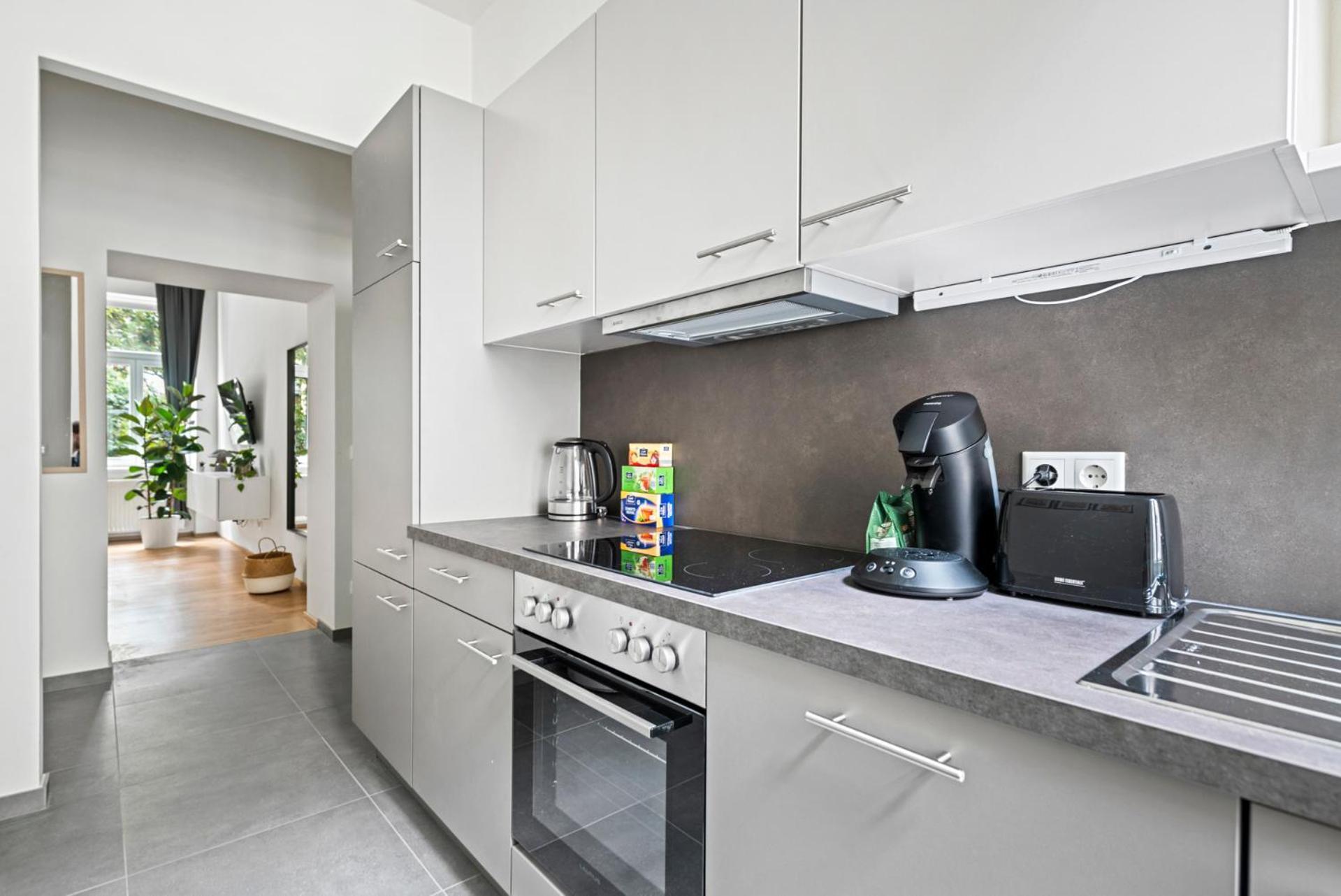 Cozy, Generous - 10 Min To City-centre - Contactless 24h Check-in Appartamento Vienna